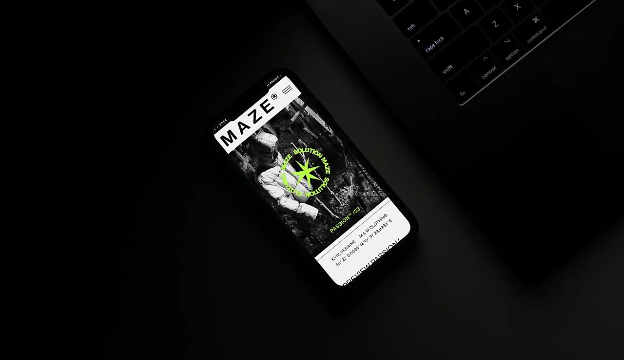 Сайт Maze Clothes на пристрої